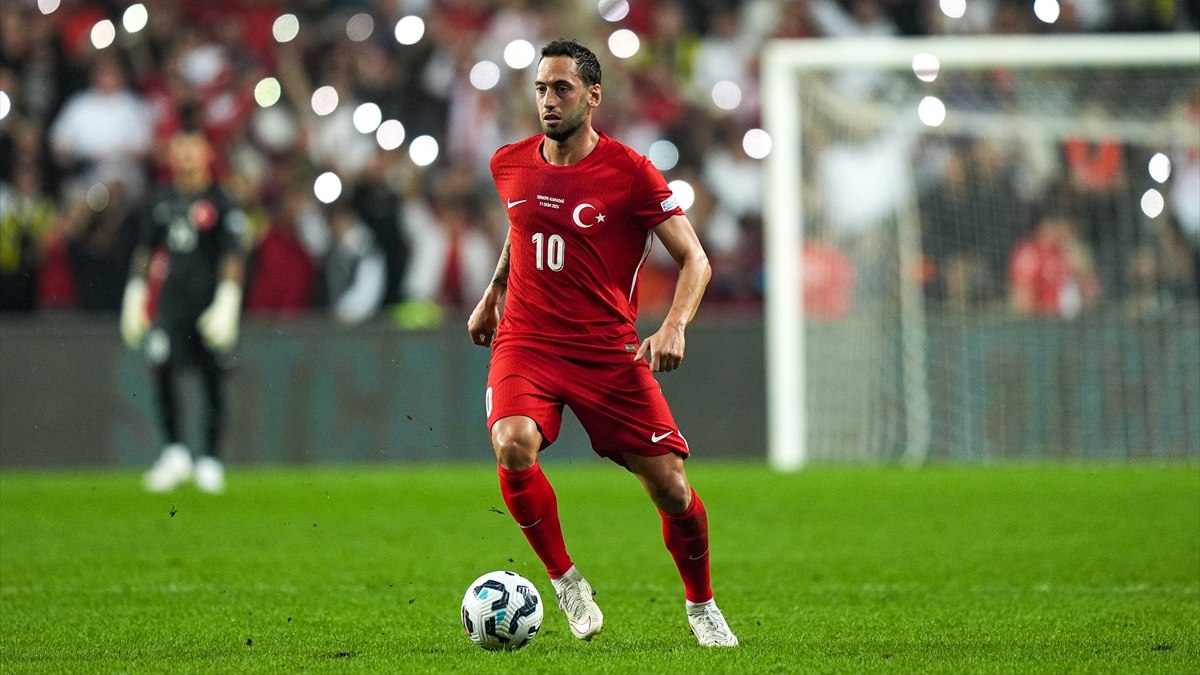 Hakan Çalhanoğlu’ndan milli takım değerlendirmesi