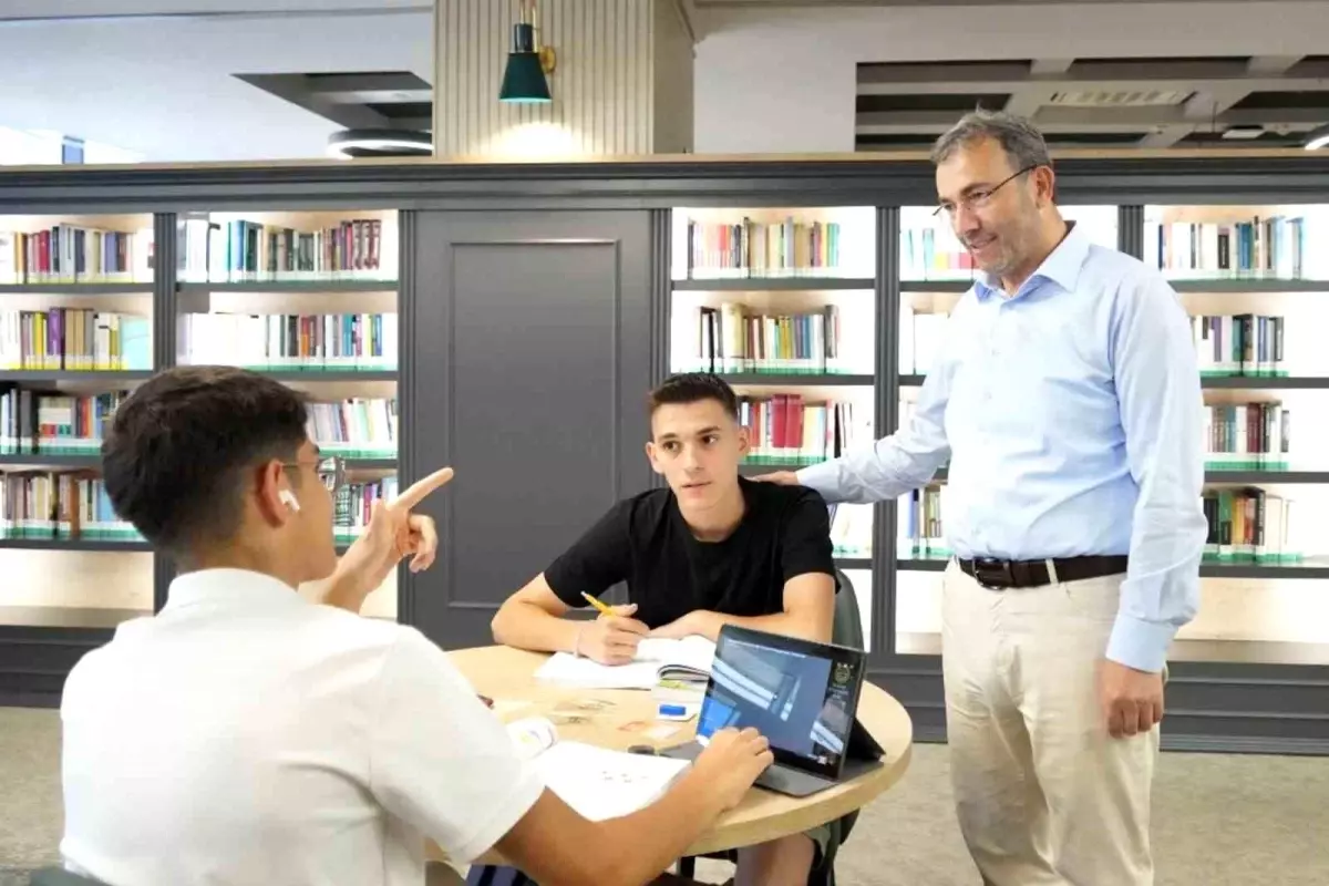 Pendik Belediyesi’nden Üniversite Öğrencilerine 10 Bin TL Destek