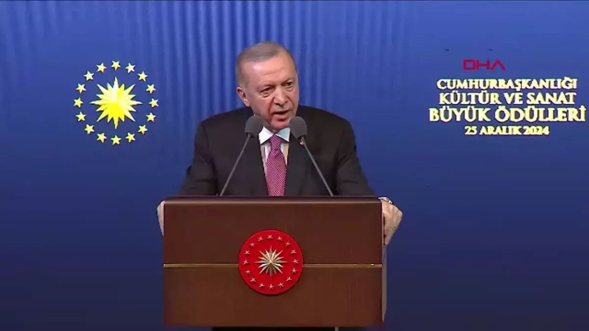 Kültür ve Sanat Ödülleri Dağıtıldı