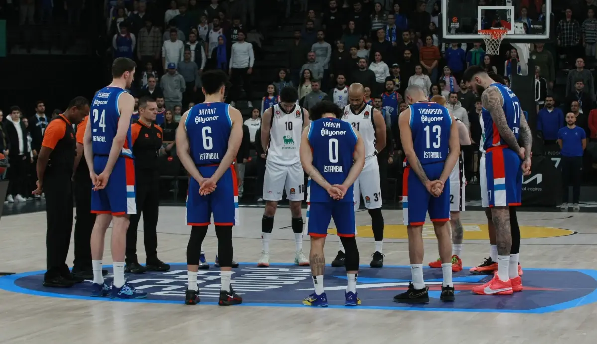 Anadolu Efes, Olimpia Milano’yu Farklı Geçti