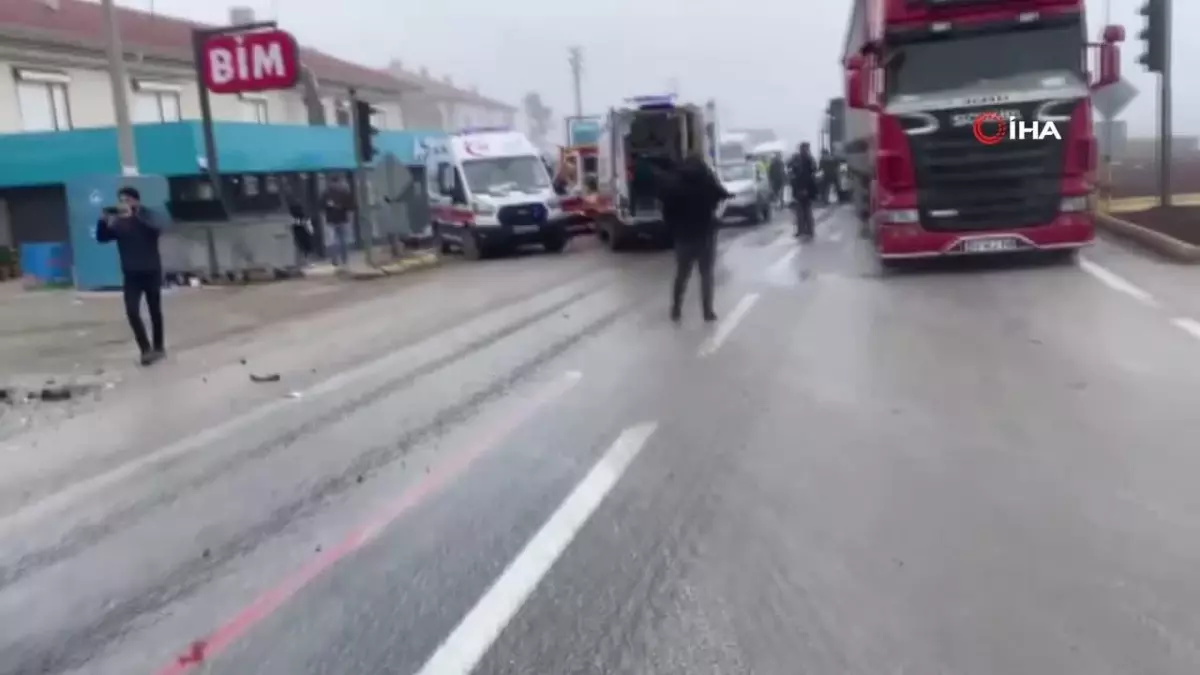 Konya’da Zincirleme Kaza: 5 Yaralı