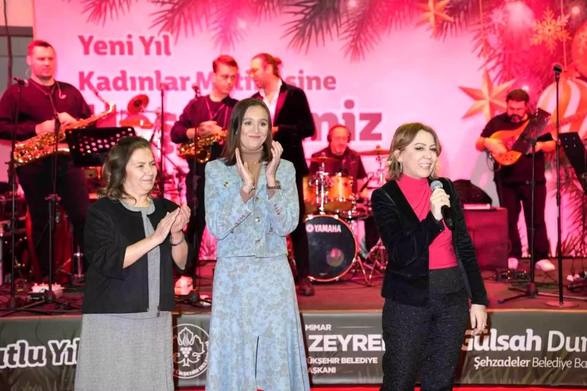 Manisa’da Kadınlar Matinesi Düzenlendi