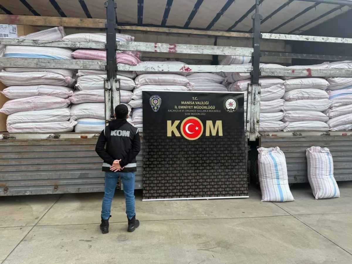 Turgutlu’da Kaçak Tütün ve Sigara Operasyonu