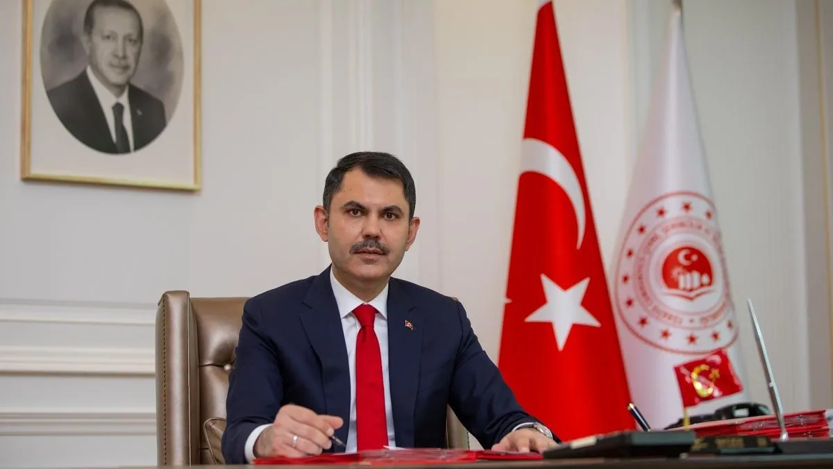 Bakan Kurum talimat verdi! Çorum şehidinin baba evi yeniden inşa edilecek