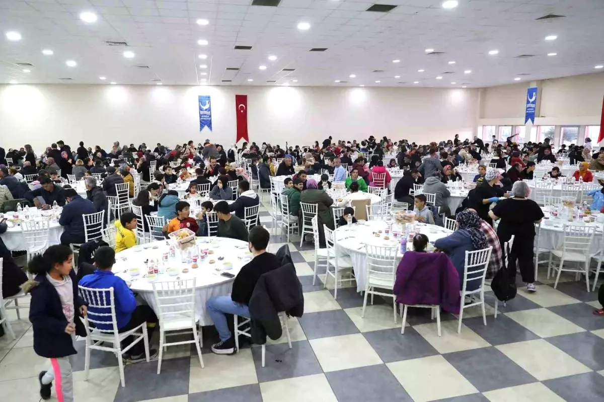 Aliağa’da Ramazan Ayı İlk İftarı Coşkuyla Gerçekleştirildi