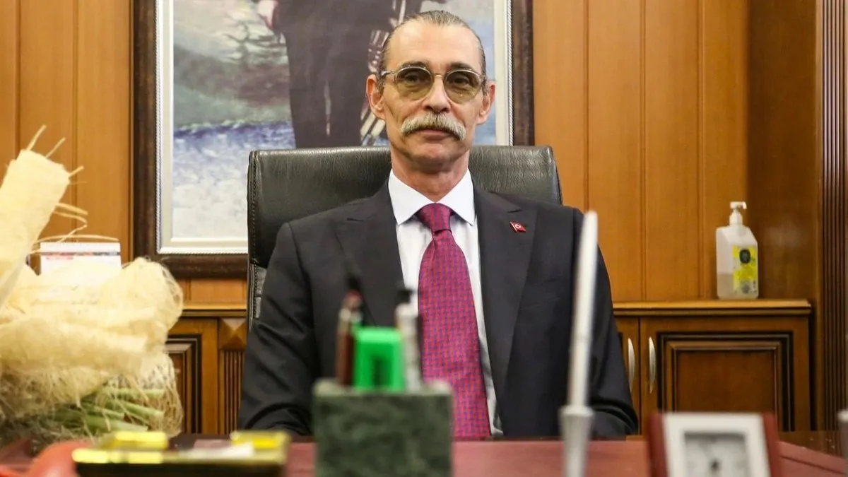 CHP’li Erdal Beşikçioğlu’ndan mezar taşı skandalı