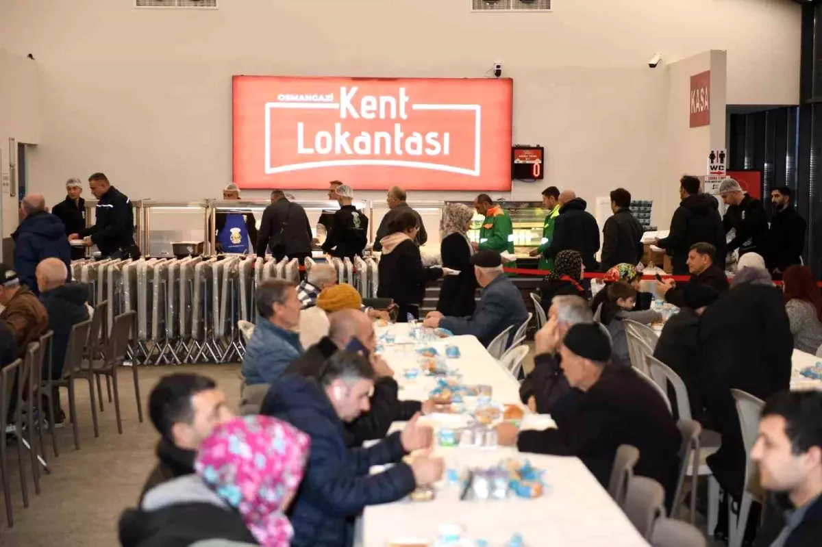 Osmangazi Belediyesi’nden Ramazan Sofraları ve Şenliği