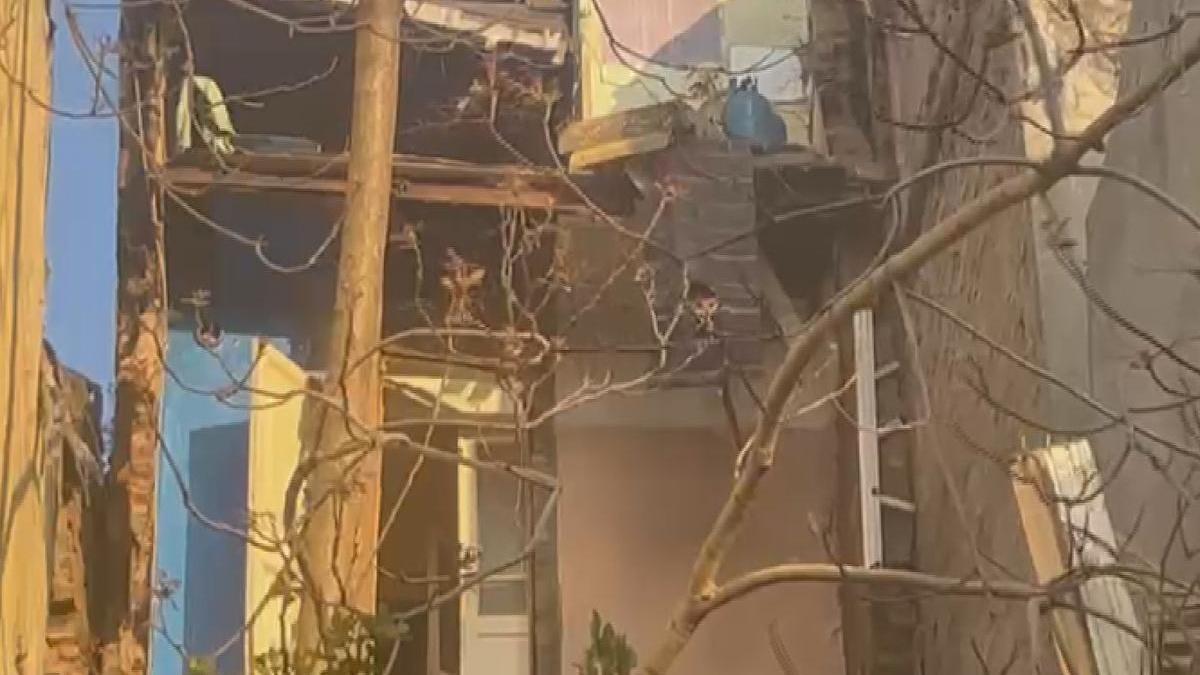 SON DAKİKA HABERİ: Beyoğlu’nda bina çöktü